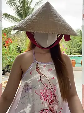 BabyThree  online show from 11-05-25, 08:17