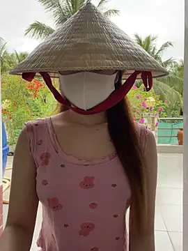 BabyThree  online show from 10-28-25, 08:24