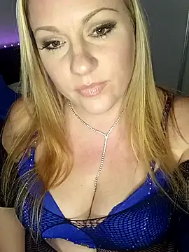 Snapshot of Natacha_sweden chatting on 01-03-25, 10:40 Natacha sweden online show from 01-03-25, 10:40