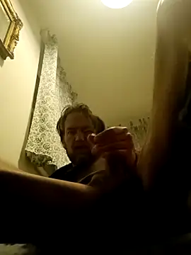 Snapshot of Hydrafu chatting on 09-28-25, 11:12 Hydrafu online show from 09-28-25, 11:12