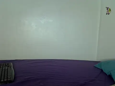 laetitia  online show from 12-18-25, 03:27