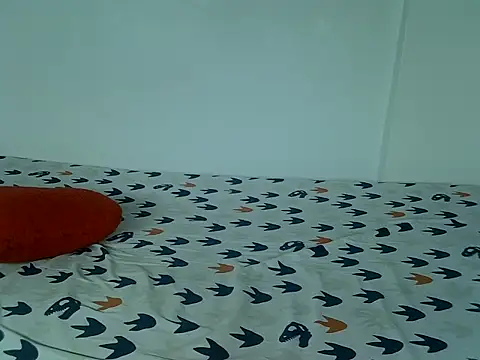 laetitia  online show from 11-08-25, 10:02