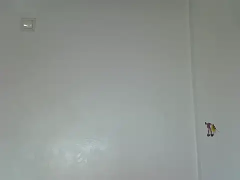 laetitia  online show from 12-20-25, 11:24