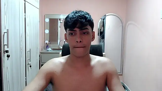 TenderBoyBigCock  online show from 11-12-25, 04:05