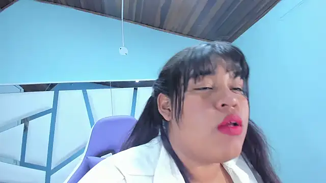 chanel hot 001 online show from 12-04-25, 04:28