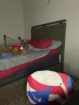 ladycreamypr2 online show from 03-04-26, 05:37