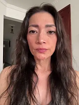 Snapshot of Yulia_sx chatting on 02-13-26, 09:26 Yulia sx online show from 02-13-26, 09:26