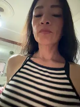 Yulia sx online show from 04-16-26, 10:23