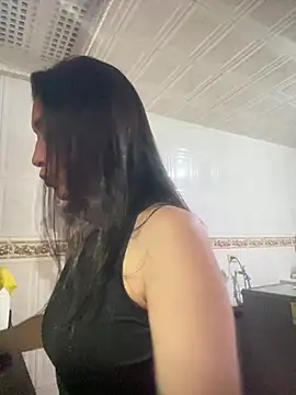 Snapshot of Yulia_sx chatting on 06-25-26, 04:34 Yulia sx online show from 06-25-26, 04:34