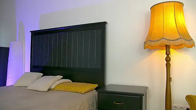 Yanira Muslim online show from 03-17-26, 04:59