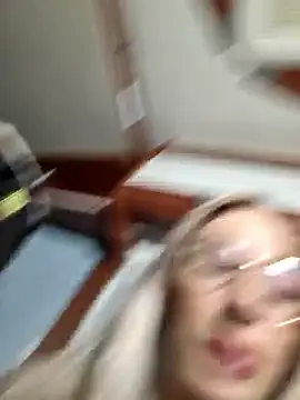 Liana Lou online show from 03-10-26, 06:28