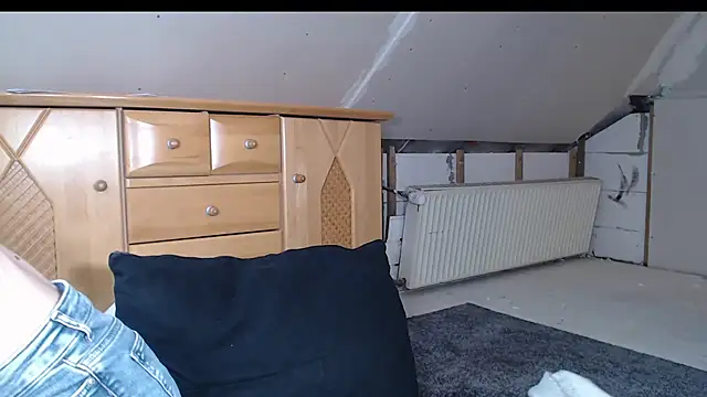 Liana Lou online show from 02-07-26, 02:58