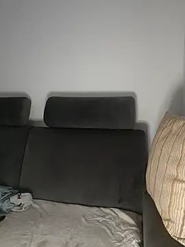 Liana Lou online show from 01-30-25, 07:48