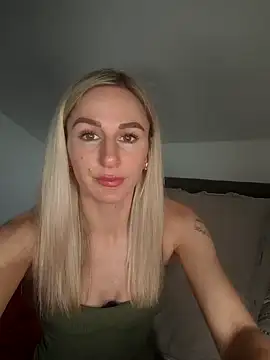 Liana Lou online show from 02-23-25, 11:11