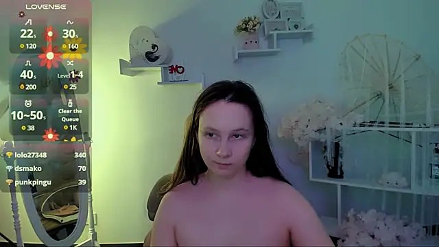 Snapshot of Ketrin_n_ chatting on 03-10-25, 12:38 Ketrin n  online show from 03-10-25, 12:38