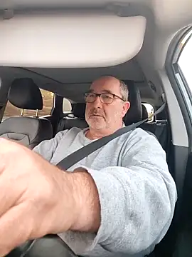 gillou1234 online show from 11-10-25, 07:35