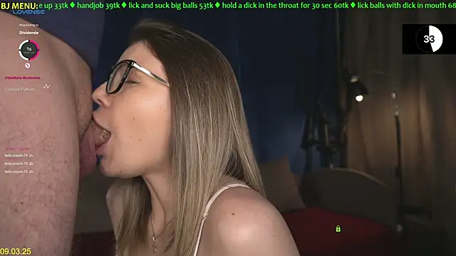 Snapshot of helena_play chatting on 03-09-25, 09:03 helena play online show from 03-09-25, 09:03