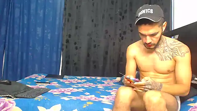 Hot Sharks  online show from 11-09-25, 10:52