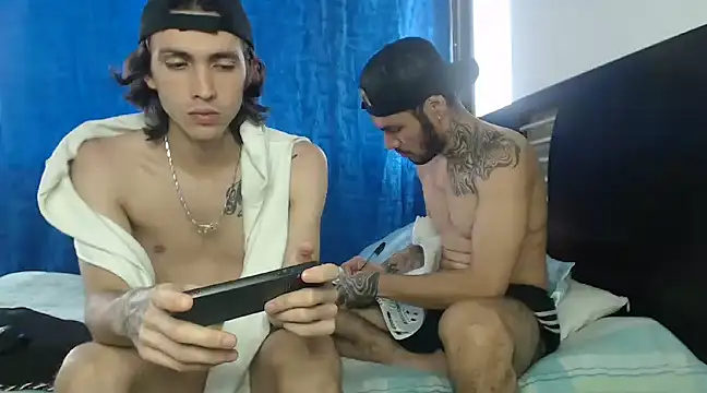 Hot Sharks  online show from 03-07-25, 12:34