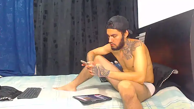 Hot Sharks  online show from 05-23-26, 06:56