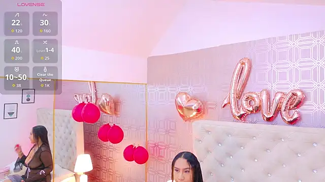 Snapshot of Sara_Desire chatting on 02-17-26, 12:24 Sara Desire online show from 02-17-26, 12:24