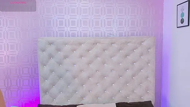 Snapshot of Sara_Desire chatting on 10-02-25, 11:46 Sara Desire online show from 10-02-25, 11:46