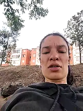 rebekka simpson online show from 10-06-25, 03:02