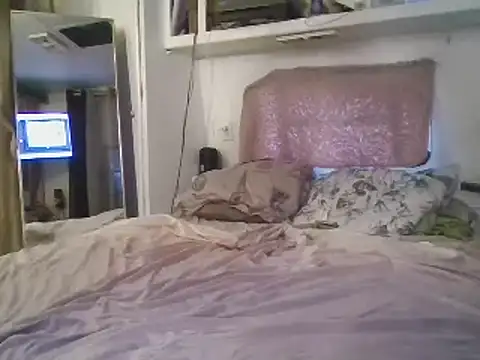 allissonw13 online show from 03-21-25, 02:18