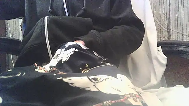 Snapshot of swuosh chatting on 01-13-26, 08:57 swuosh online show from 01-13-26, 08:57