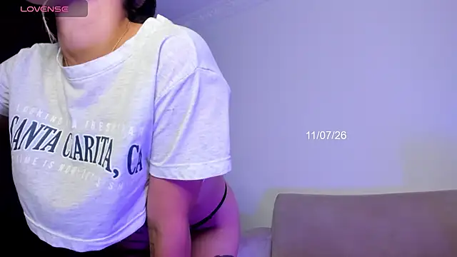 Lilacutte  online show from 07-11-26, 08:53