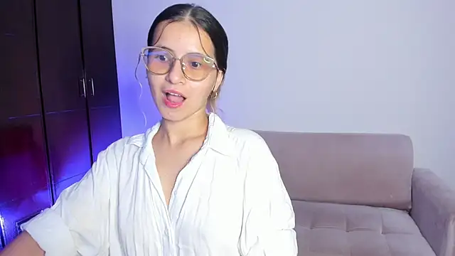 Lilacutte  online show from 05-04-26, 07:33