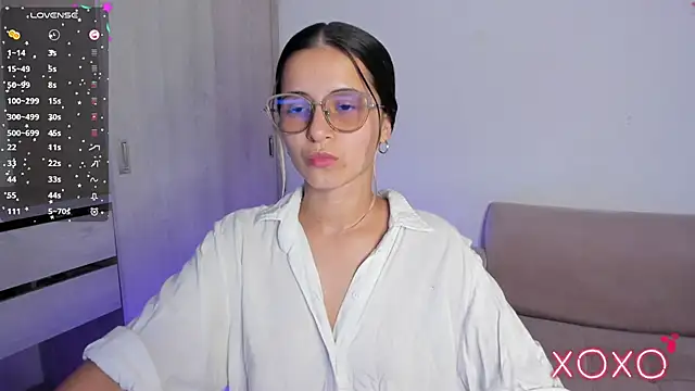 Lilacutte  online show from 03-06-26, 08:26