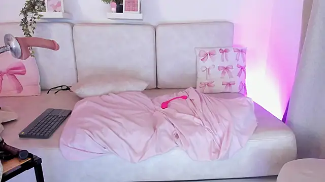 Malka Burning online show from 10-25-25, 07:36