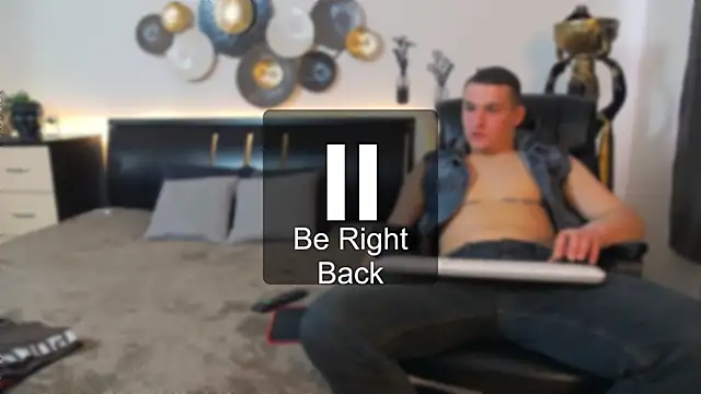 Snapshot of TImLids chatting on 02-25-25, 10:59 TImLids online show from 02-25-25, 10:59