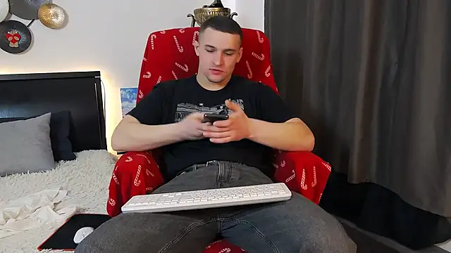 Snapshot of TImLids chatting on 02-21-25, 11:22 TImLids online show from 02-21-25, 11:22