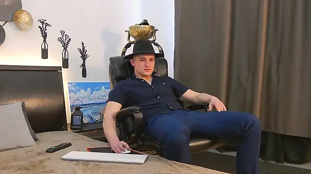 Snapshot of TImLids chatting on 02-26-25, 01:11 TImLids online show from 02-26-25, 01:11