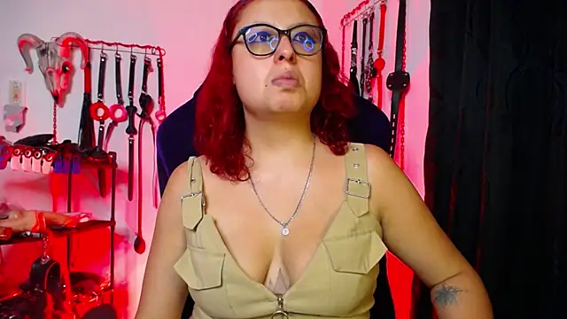 slave Rubi online show from 05-25-26, 02:11