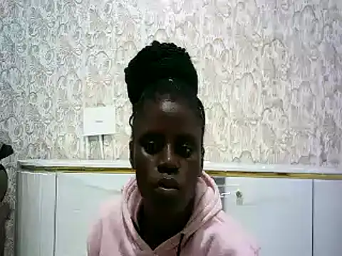 Snapshot of hottgirlval chatting on 12-13-24, 07:32 hottgirlval online show from 12-13-24, 07:32