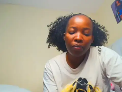 Snapshot of sweet_essin chatting on 06-10-26, 07:42 sweet essin online show from 06-10-26, 07:42