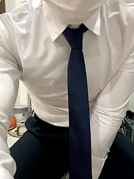 harrylouis1357 online show from 12-07-24, 02:19