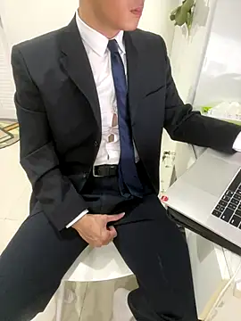 harrylouis1357 online show from 09-09-25, 10:57