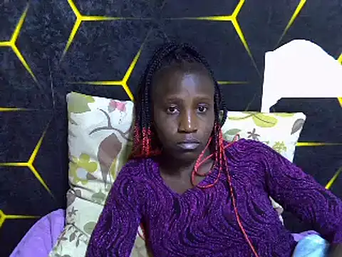 Snapshot of Spicey_diana chatting on 02-25-25, 01:43 Spicey diana online show from 02-25-25, 01:43