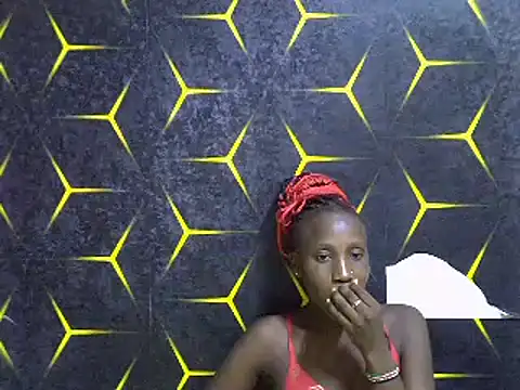 Snapshot of Spicey_diana chatting on 02-18-25, 11:41 Spicey diana online show from 02-18-25, 11:41