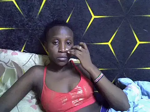 Snapshot of Spicey_diana chatting on 03-21-25, 12:17 Spicey diana online show from 03-21-25, 12:17