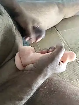 Snapshot of cenyon124 chatting on 02-09-26, 02:48 cenyon124 online show from 02-09-26, 02:48