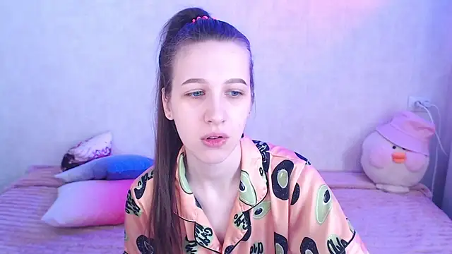 Snapshot of ur_kitty__ chatting on 02-14-26, 05:07 ur kitty online show from 02-14-26, 05:07