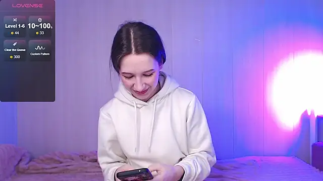 Snapshot of ur_kitty__ chatting on 12-14-25, 09:04 ur kitty online show from 12-14-25, 09:04