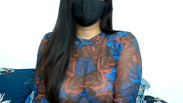 Snapshot of sparkling_queen chatting on 03-20-25, 04:20 sparkling queen online show from 03-20-25, 04:20