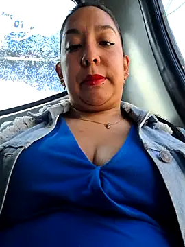 Bella keny online show from 10-15-25, 07:11