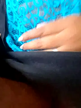 Bella keny online show from 11-07-25, 01:04